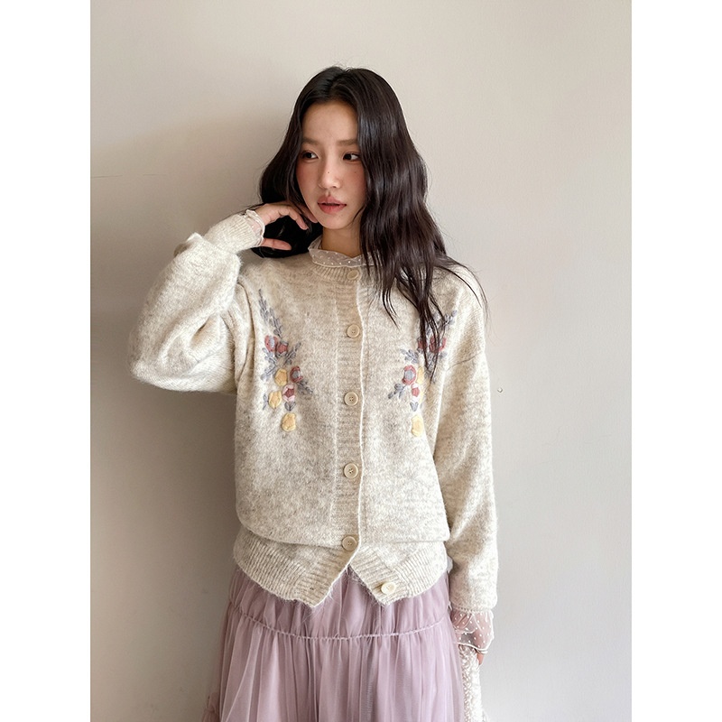 【秋日童话】复古刺绣钩花羊毛针织开衫女冬季长袖毛衣n740c