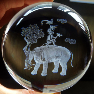 西藏和气四瑞水晶球摆件内雕佛堂禅意吉祥供奉佛像大象猴子兔子