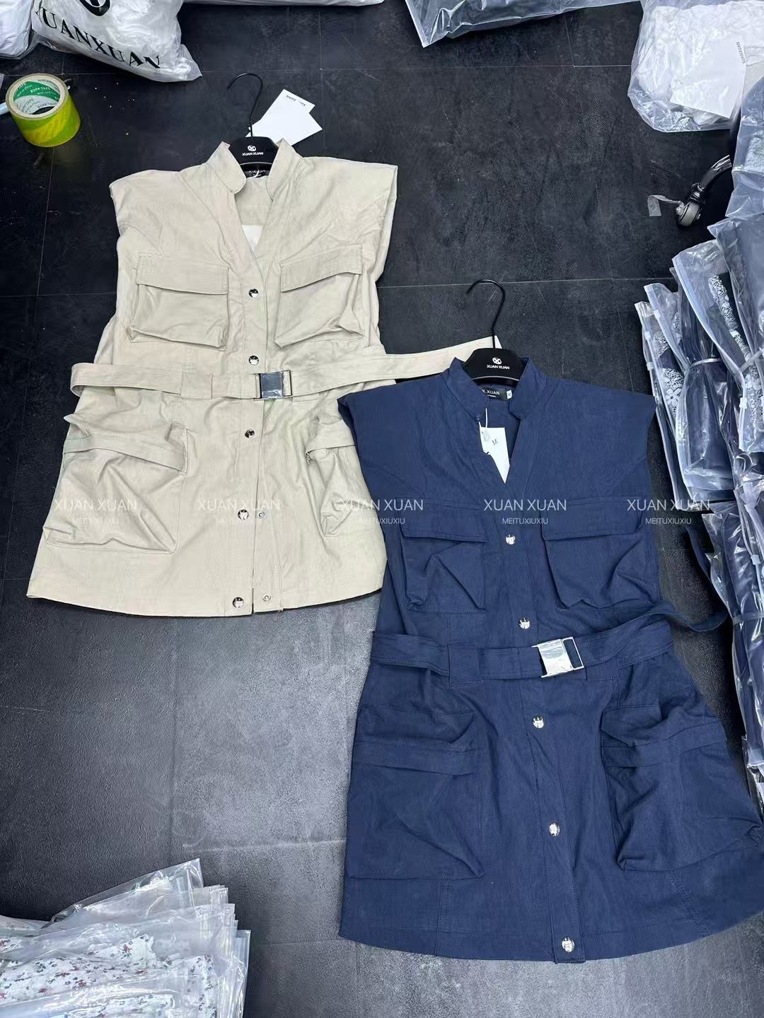 2025深圳南油设计师款夏季高级感御姐穿搭卡其色蓝色马甲半身裙