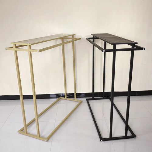 落地式侧挂铁艺中岛架女装店