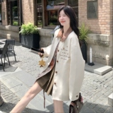 米白色工装外套女秋季2025新款宽松休闲拼接设计感中长款翻领夹克，女装风衣，2C289