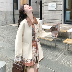 米白色工装外套女秋季2025新款宽松休闲拼接设计感中长款翻领夹克图片