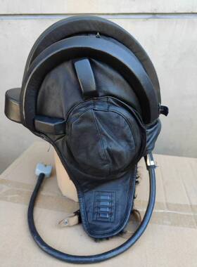 库存新全皮北冬65式坦克皮帽大耳朵羊毛羊皮骑行头盔经典收藏主题