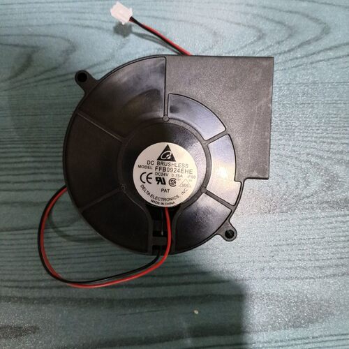 9733 24V 0.75A 大风量鼓风机 9.7厘米厚度3.3厘米鼓风机艾灸仪