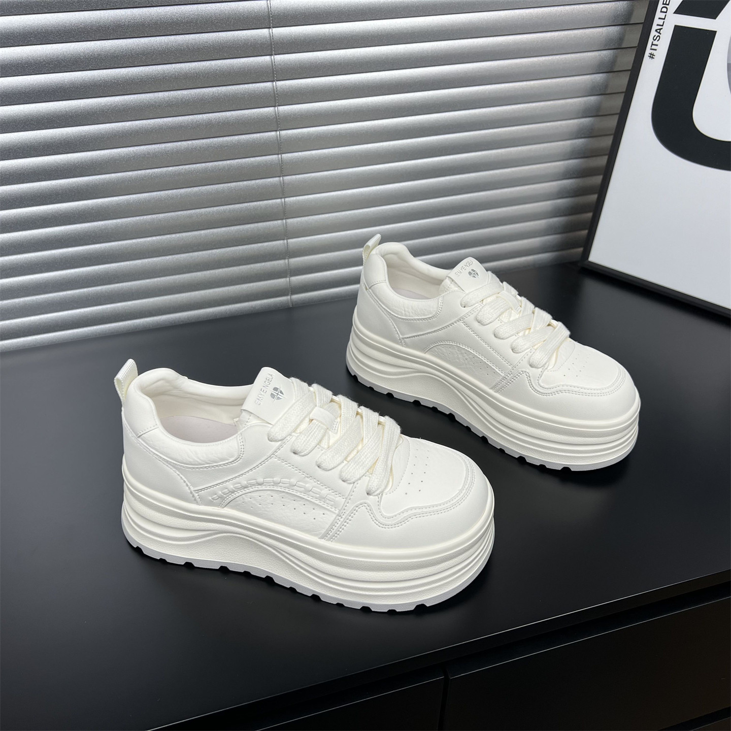 真皮厚底小白鞋女2026春季新款圆头松糕增高显瘦牛皮百搭休闲板鞋,女鞋,松糕（摇摇）鞋,淘宝优惠券,粉丝福利购,淘宝优惠卷