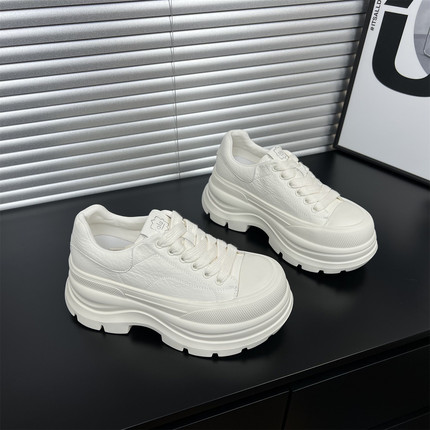 真皮小个子增高7CM松糕小白鞋女2026春季新款百搭老爹鞋休闲鞋子