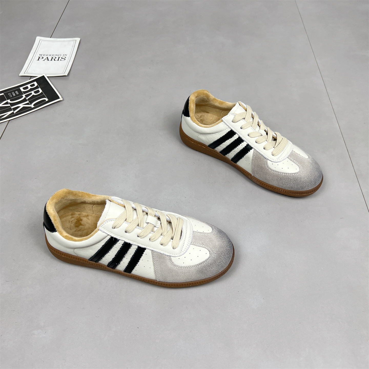 真皮三条杠德训鞋女加绒2025秋冬季新款阿甘华夫平底休闲牛皮板鞋