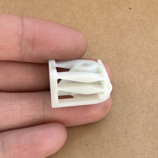 适配宝马12456系X1X5X6车身后部侧围底板饰件夹子螺丝母底座卡扣