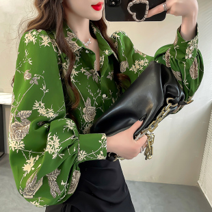 衬衣显瘦灯笼袖 2025新款 雪纺上衣春 女款 绿色轻奢复古印花翻领衬衫