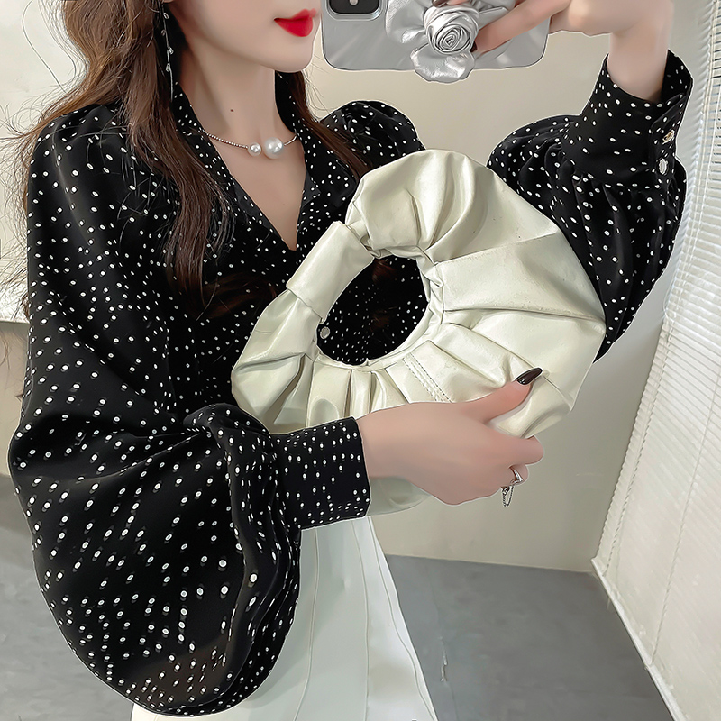 宽松长袖显瘦波点印花灯笼袖上衣
