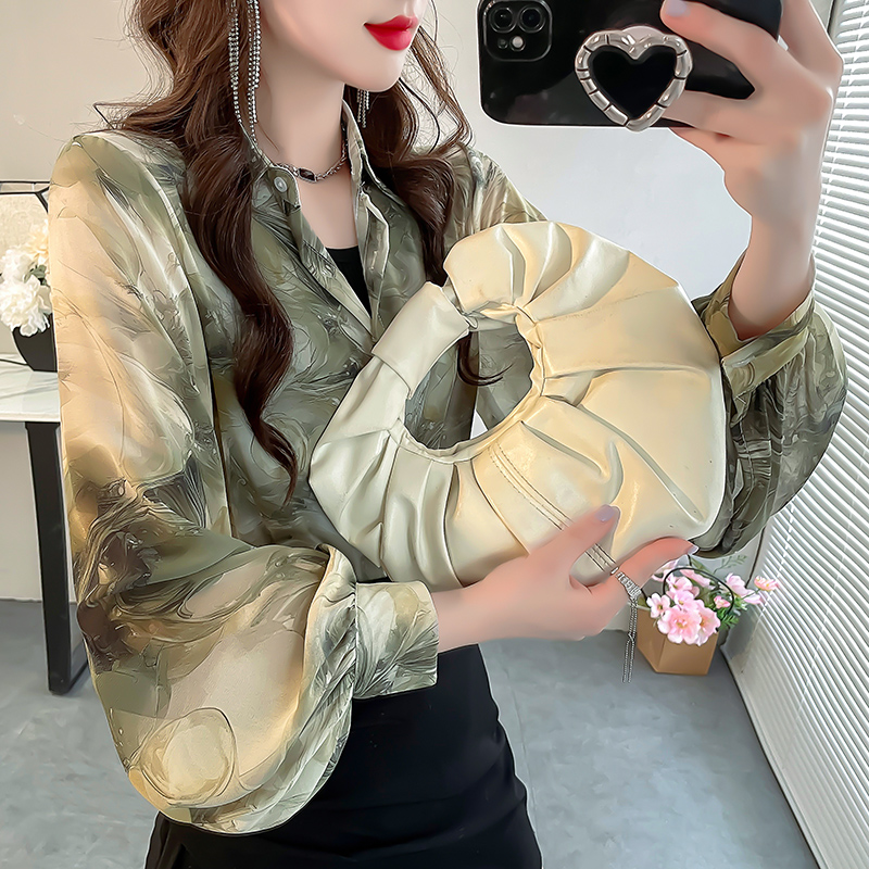 绿色清新印花雪纺女衬衫轻奢高级