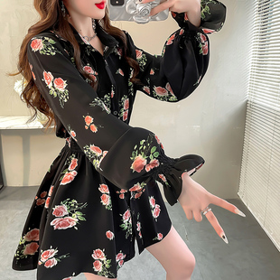 粉色印花中长款法式衬衫上衣女大码松紧腰荷叶边喇叭袖雪纺衬衣春
