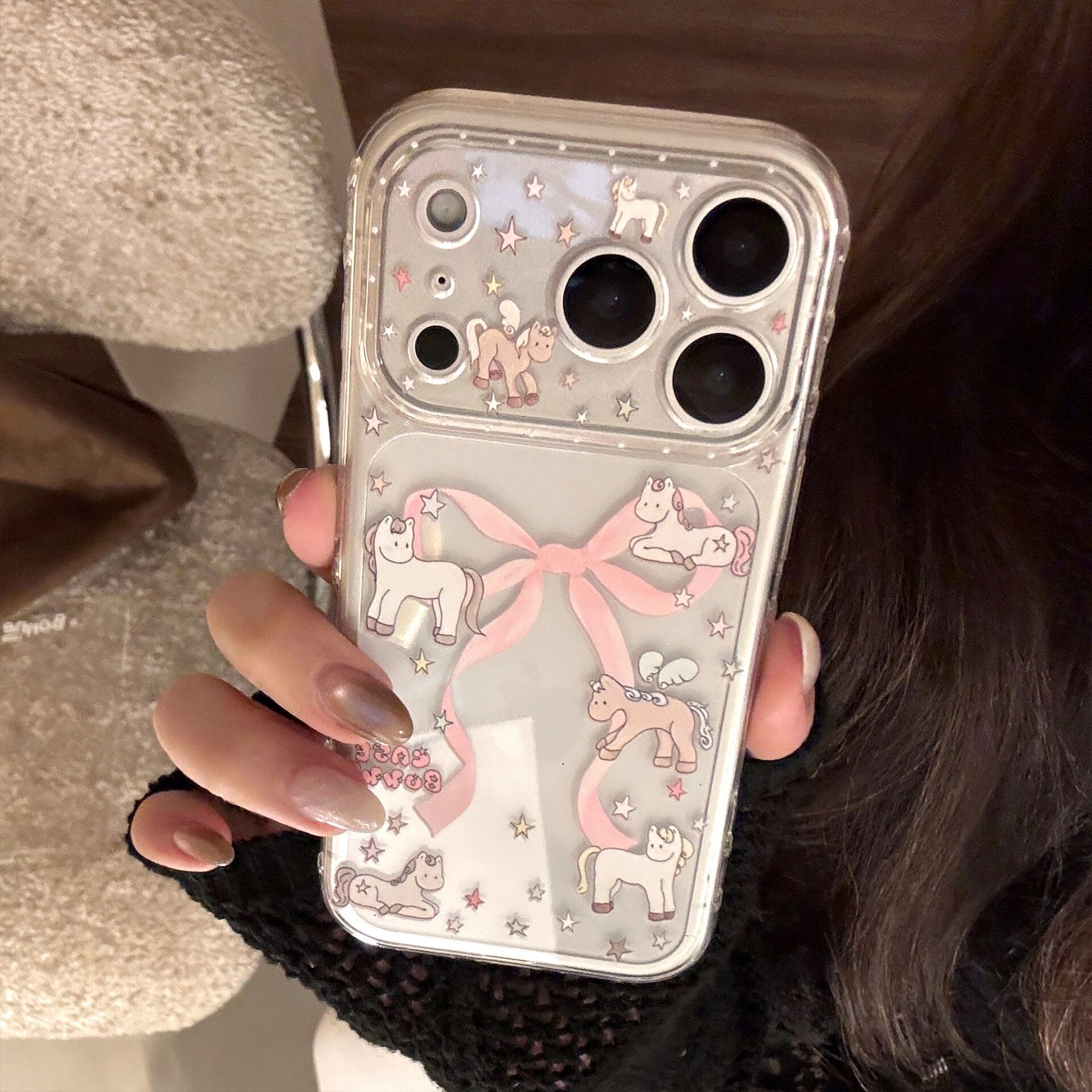 韩版粉色彩虹本命年小马适用iphone17promax包相机键手机壳16侧边立体爱心创意14高级15苹果13可爱12手机壳