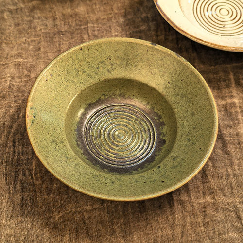 「旋纹粗陶浅碗｜复古肌理家用菜碟沙拉碗」