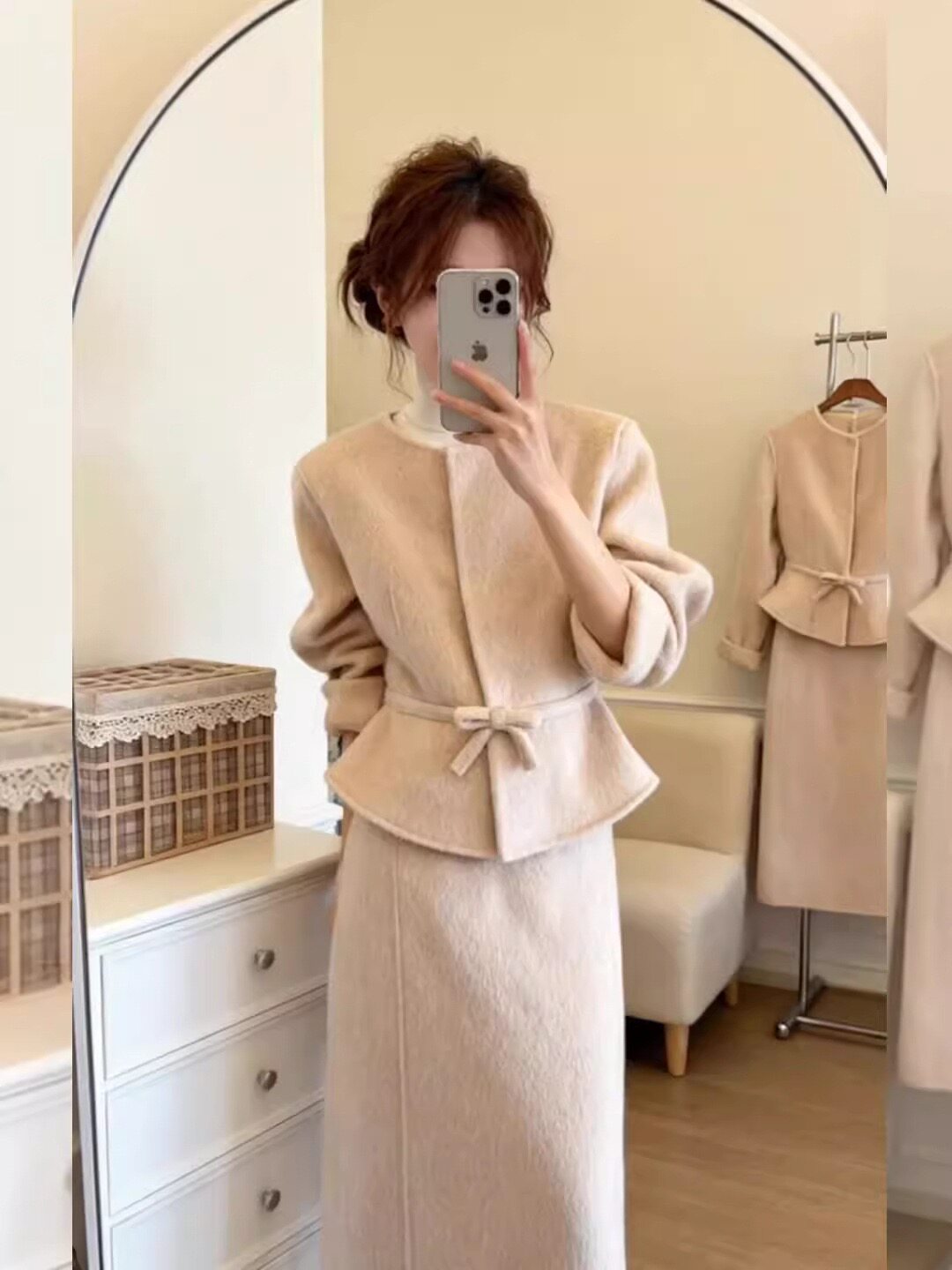 早春小香风韩系毛呢半身裙女显瘦百搭蝴蝶结收腰两件套装