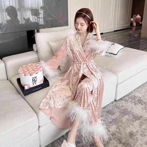 高级钻石绒套装女气质浅粉鸵鸟羽毛镶边可拆家居服三件套