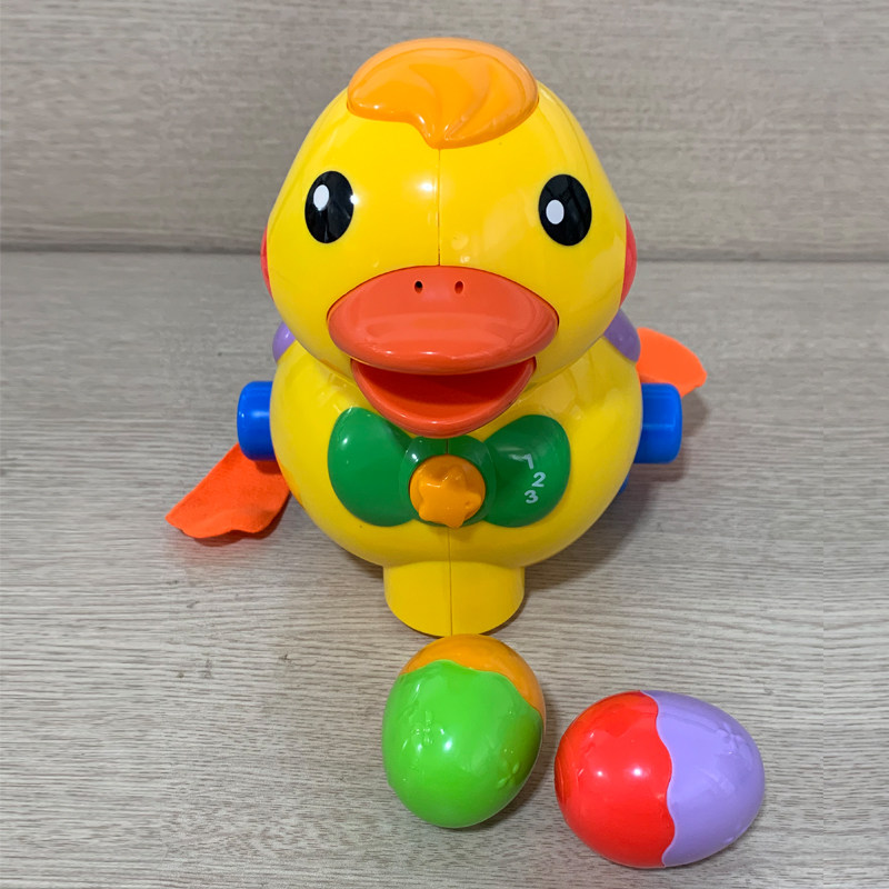 澳贝 乖乖小鸭婴幼儿童早教自动转弯下蛋爬行启智声光玩具463318