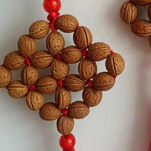 山桃核手球汽车挂件中国结