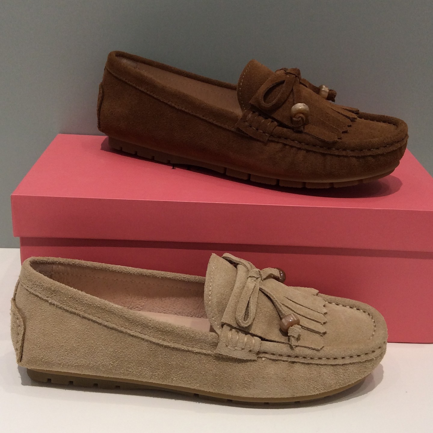 HL257406哈森正品2025秋休闲反绒皮豆豆鞋女流苏圆头一脚蹬舒适,流行男鞋,乐福鞋（豆豆鞋）,淘宝优惠券,粉丝福利购,淘宝优惠卷