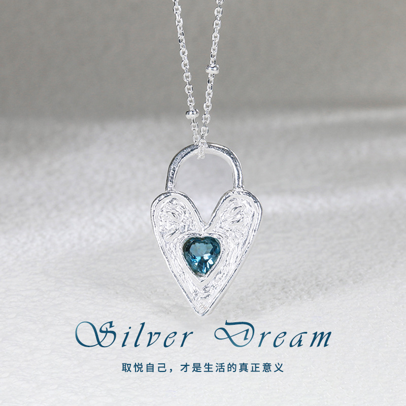 s925纯银天然托帕石爱心女士款吊坠项链时尚项坠轻奢肌理感锁骨链