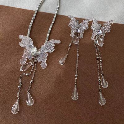 甜美淑女镶钻蝴蝶水滴流苏项链耳环精致高级时尚轻奢气质饰品潮