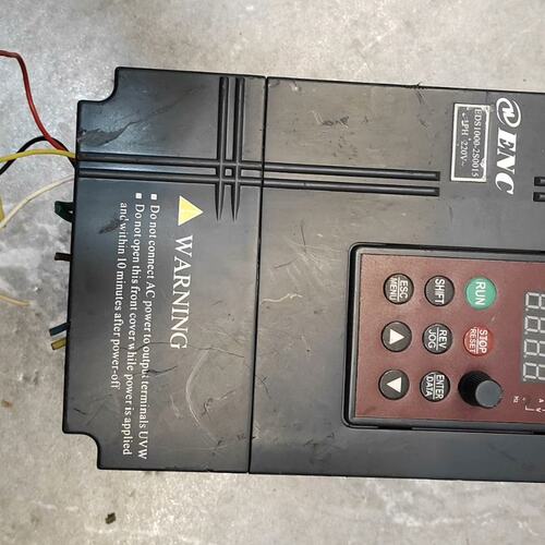 易能变频器EDS1000-2S0015LJT，220V输入，--议价商品