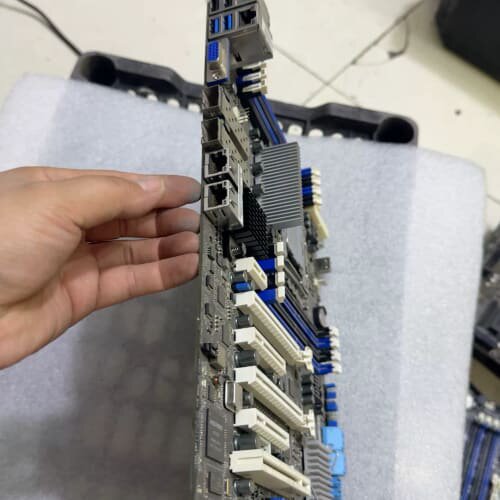 拆机2片，华硕 Z10PA-U8/10G-2S 服务器主板--议价商品