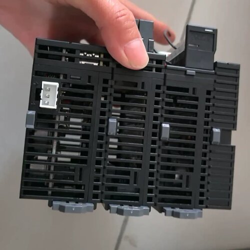 松下FP7系列PLC模块，型号AFP7XY64D2T，AD8--议价商品