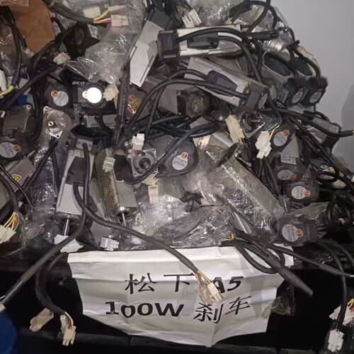 特价75一个出松下a5单电机刹车100瓦MSMD012G1V--议价商品