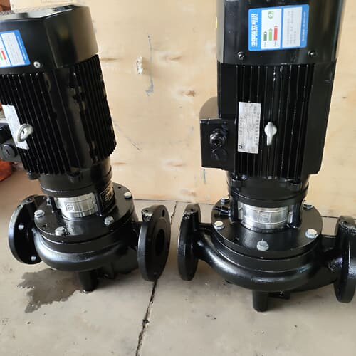 南方泵业立式管道泵循环泵增压泵管道离心泵4kw管道泵。品牌：--