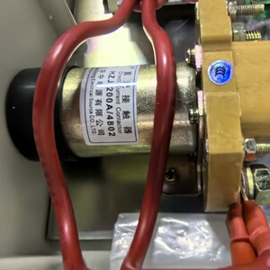 全新未使用的 DC48V直流接触器！还在盒子里面未拆出来！数--议价