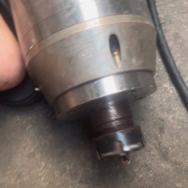 晨7.5KW电主轴 重40公斤。二手拆机,插头那里有裂。看--议价商品