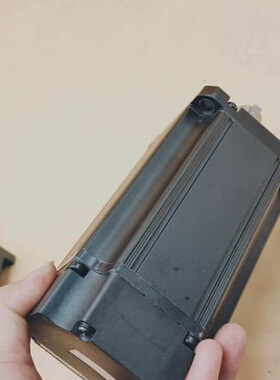 APM-FCL10AMK-RQ01产电LS伺服电机1kw包邮--议价商品