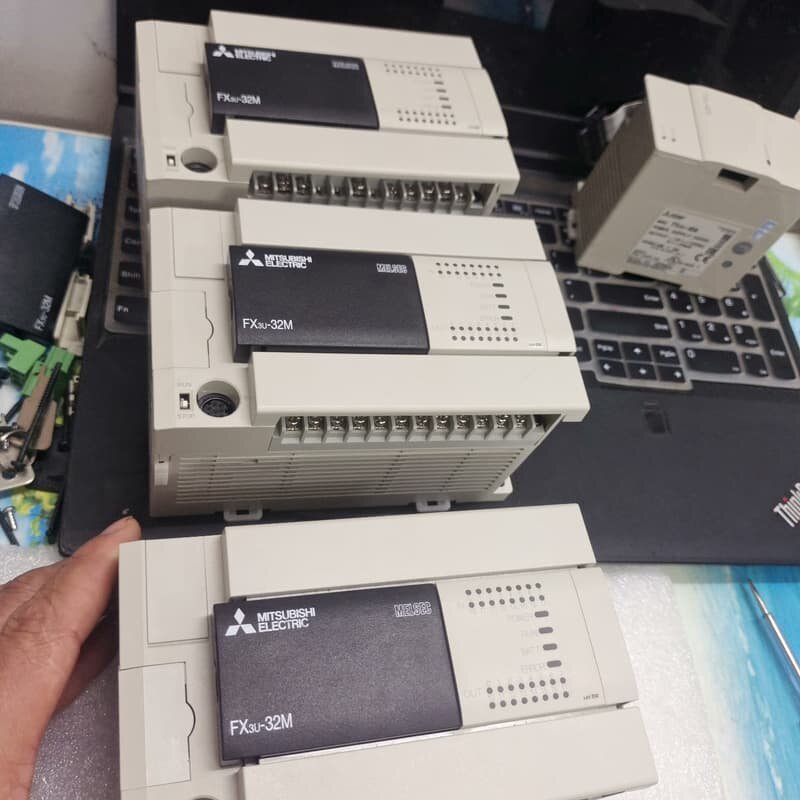 FX3U-32MR 22年23年原装正品三菱plc 95新包--议价商品