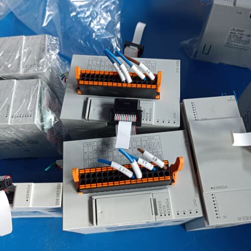 正品三菱PLC模块FX5-4LC FX5-16ET/ES-H--议价商品