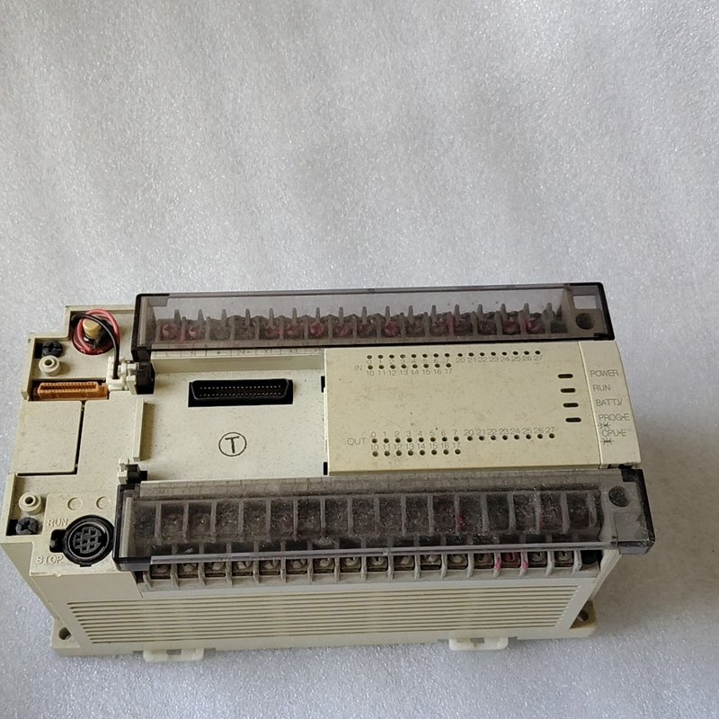 正品三菱FX2N-48MT-0010 二手正品日本原装！--议价商品