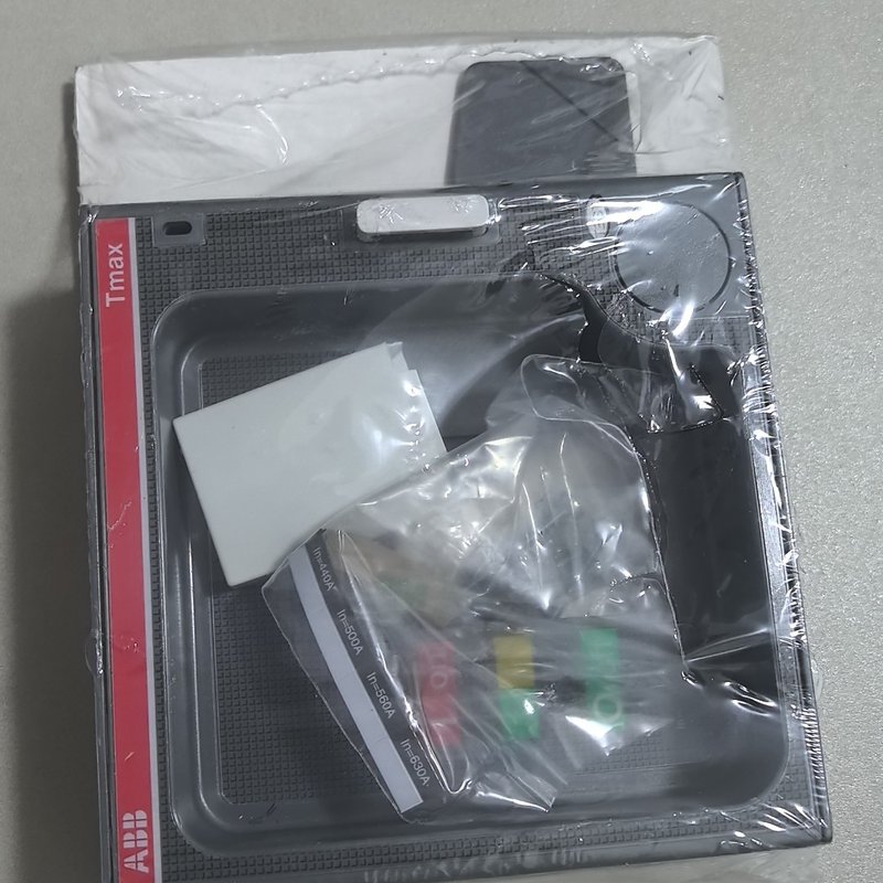 现货原装ABB塑壳断路器Tmax T6 面板附件 1SDA0--议价商品