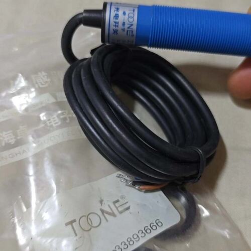 全新TOONE光电开关 ZYE18-A30PA/D3，带线缆--议价商品