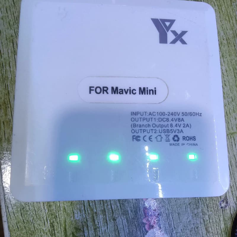 大疆无人机mini1充电器多充充电管家 ,通电正常显示,成色--议价