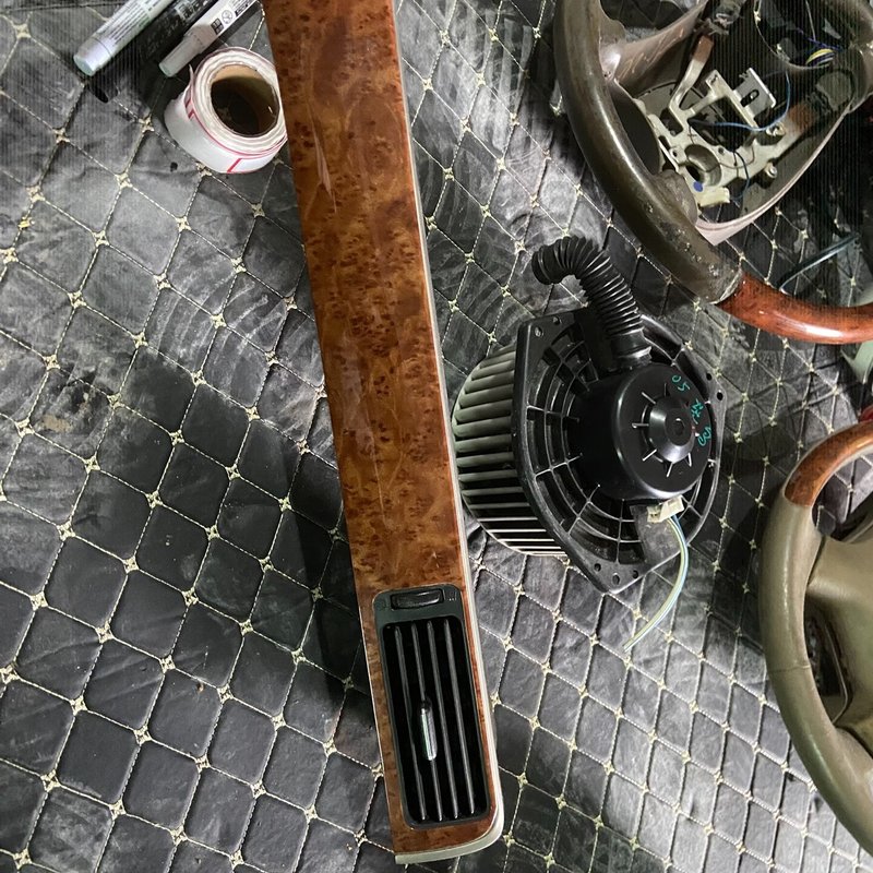 产蓝鸟原装空调出风口,拆车件,适配05年蓝鸟车型。成--议价商品