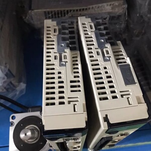 正品拆机安川7系伺服电机套装 200w 优惠出--议价商品