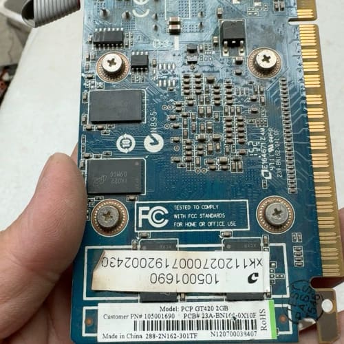 清华同方GT420 2G显卡,蓝宝石代工清华同方GT420--议价商品
