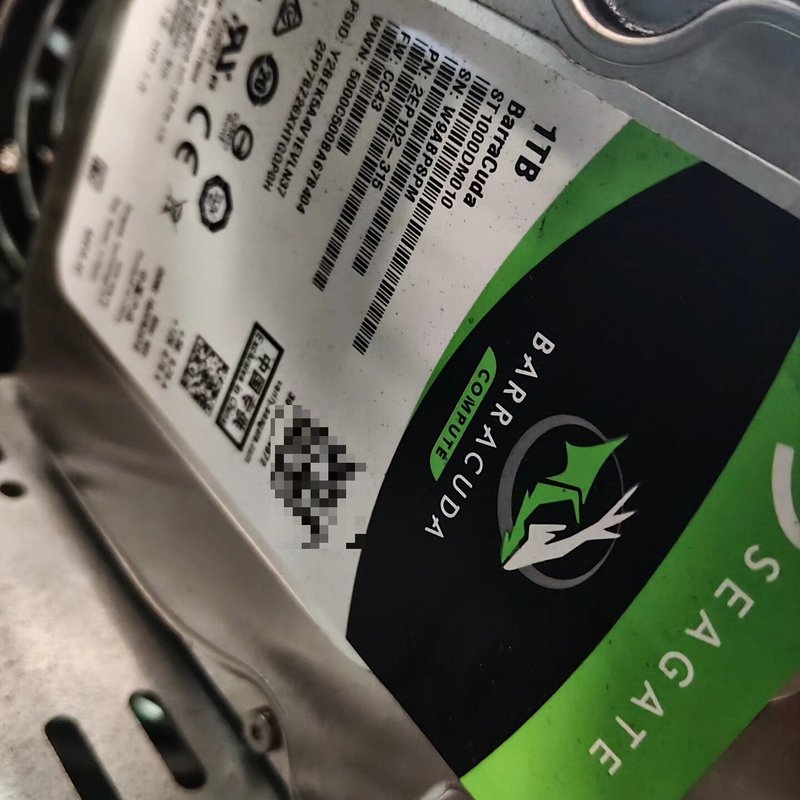 工控机工业电脑希捷1TB机械硬盘,3.5寸SATA接口,型号--议价商品