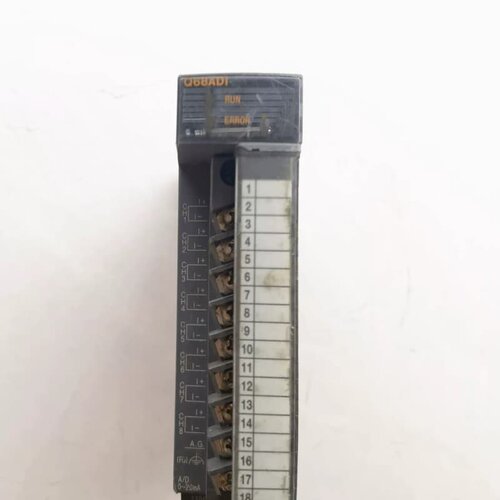 Mitsubishi三菱Q68ADI模拟量输入模块，原装正品--议价商品