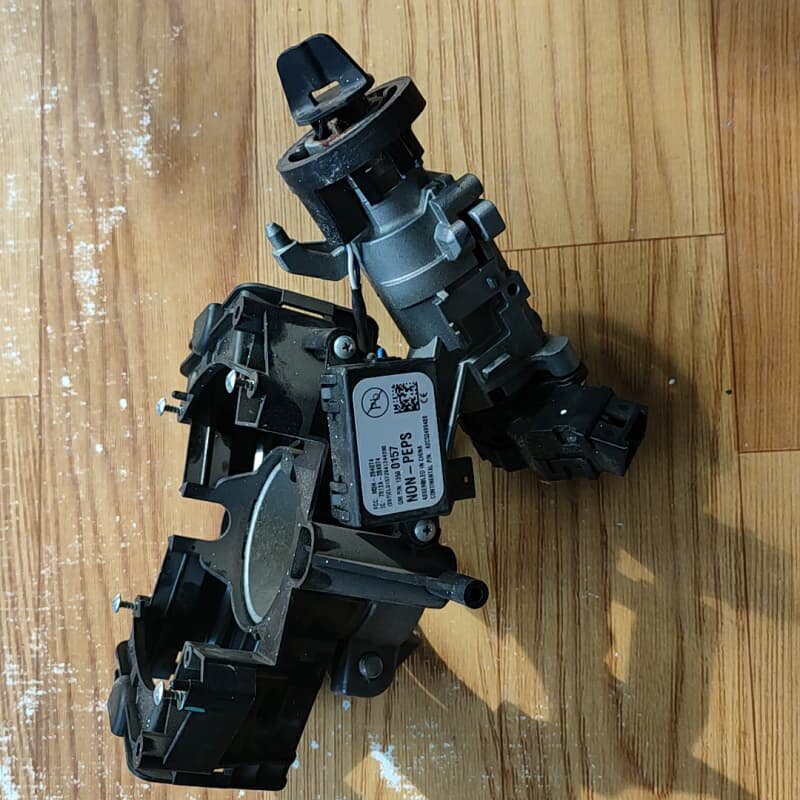 雪佛兰11-14款爱唯欧点火开关带防盗模块,原厂全新,需要的--议