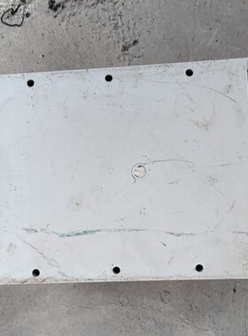 富凌变频器7.5KW，DZB100B007.5L4A，成色如--议价商品