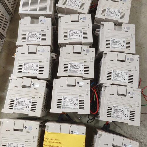 三菱PLC FX3GA-24MT-CM，二手拆机，功能包好，--议价商品