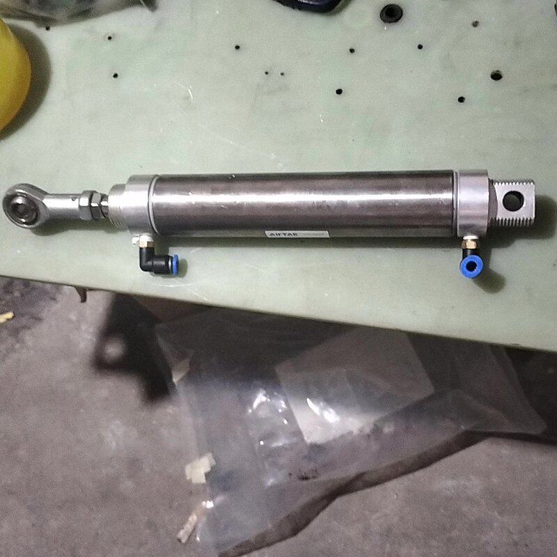 亚德客气缸MAC40X150SCA拆机成色好,拆机件总有10--议价商品