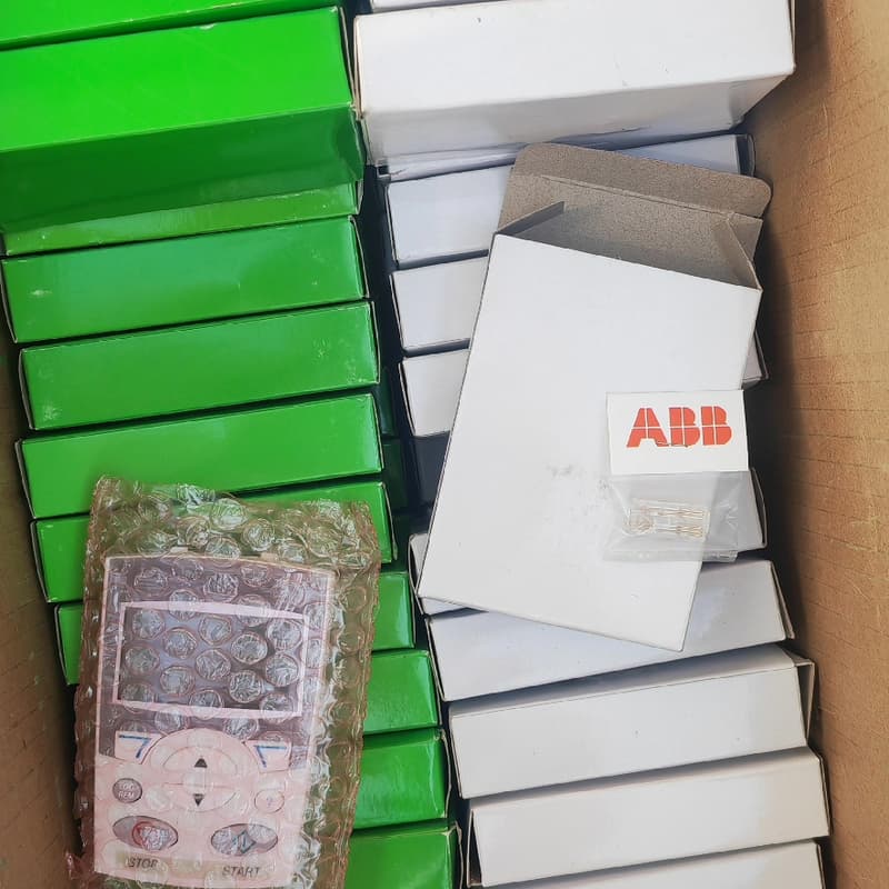 工程剩余一部分ABB变频器控制面板,现低价处理。英文ACS---议价