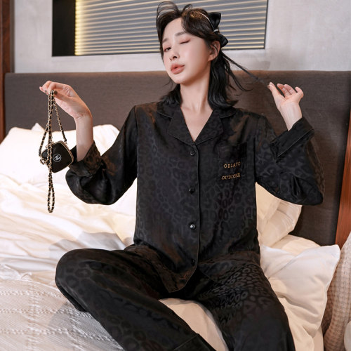新款高级感冰丝绸睡衣女